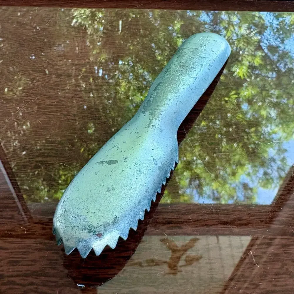 Vintage Speed Scaler Metal Fish Scaler Fishing Kitchen Tool